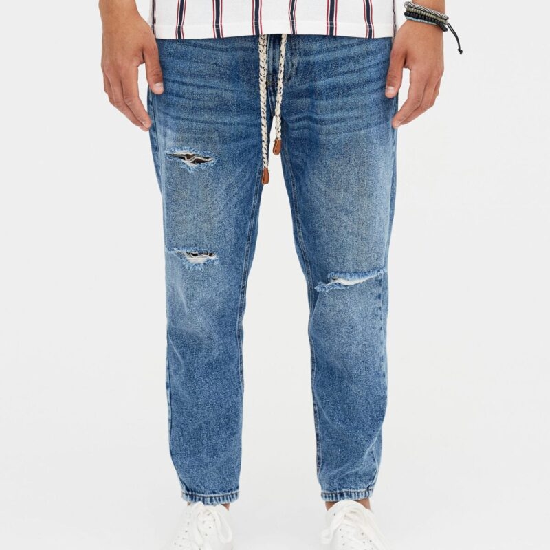 Distressed Ripped Jeans